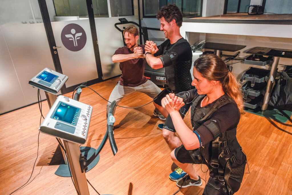 Ems training met een blessure, rustig sporten op eigen niveau